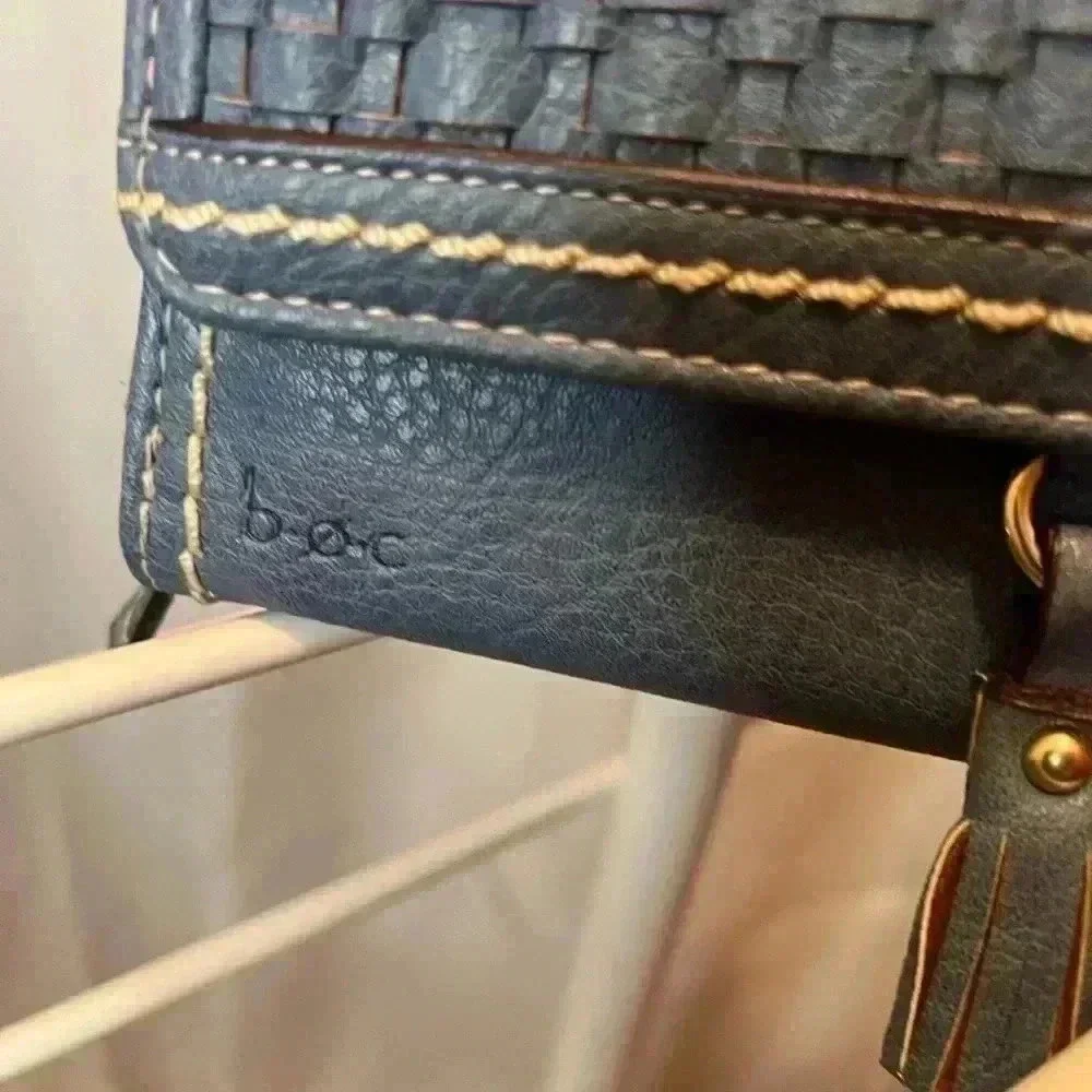 b.o.c. Bankford Woven Deluxe Faux Leather Wallet.. New